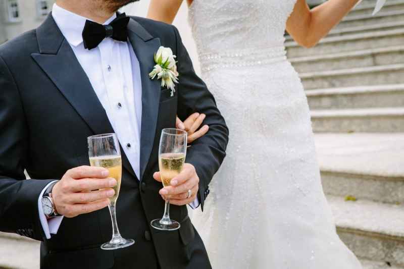 Come calcolare le bevande per il matrimonio? Birra, prosecco, champagne, vino, cocktail e analcolici