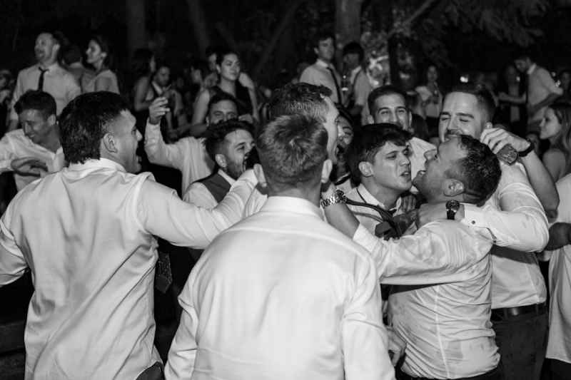 Playlist musica per un matrimonio di sposi stranieri in Italia, idee per ogni momento della festa